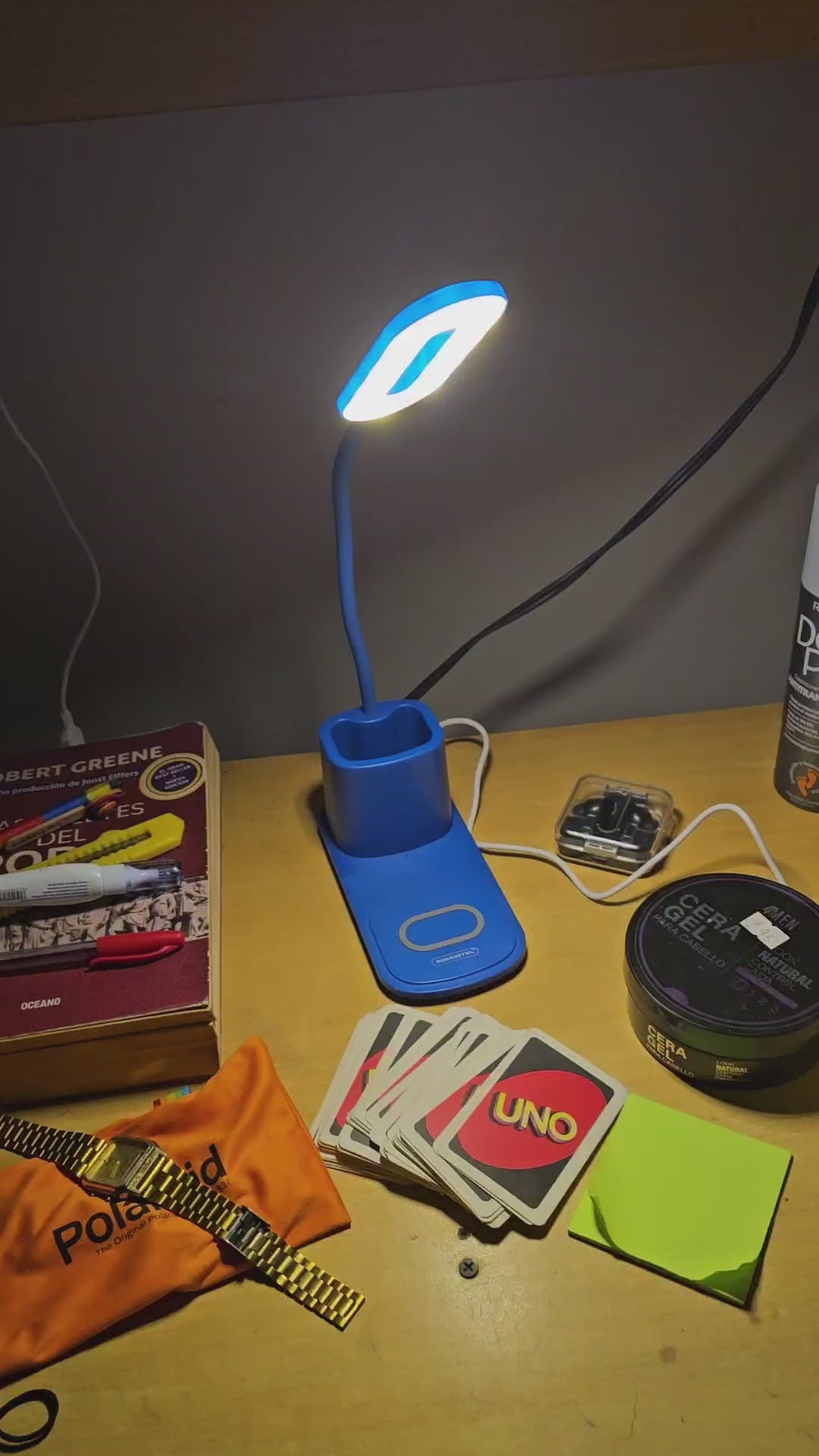 Lámpara de escritorio LED con cargador inalámbrico,puerto de carga USB