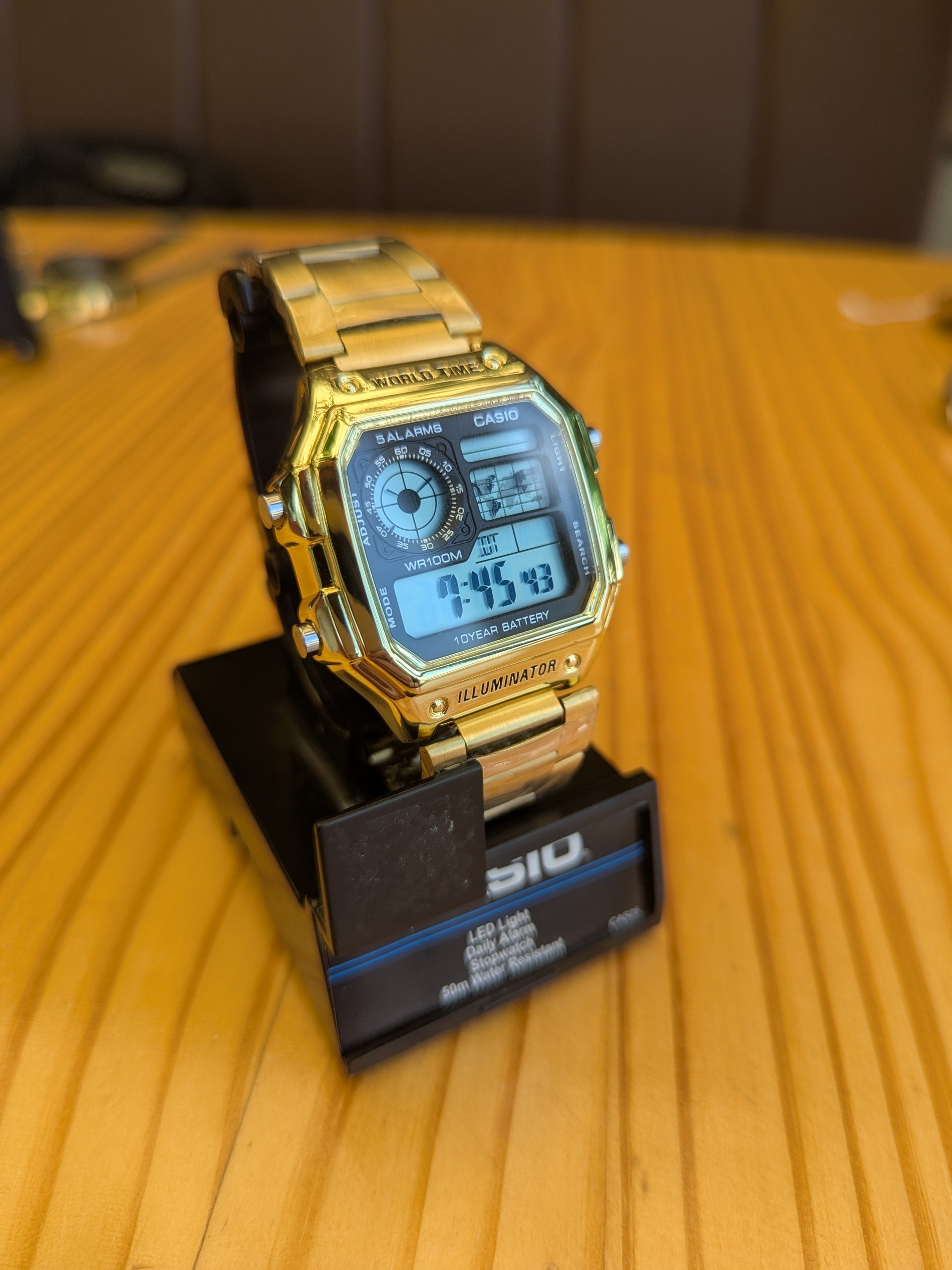 Casio Clasico Gold World Time